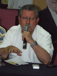 PABLO MONTOYA DE LA ROSA CREE QUE CON 50 MIL VOTOS GANAR&Aacute;<br />Oscar Gonz&aacute;lez Bonilla