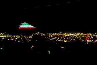 Henchido de orgulloso patriotismo