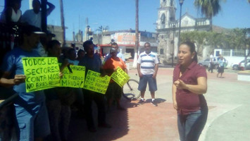 En San Blas, gobierno de tropiezos